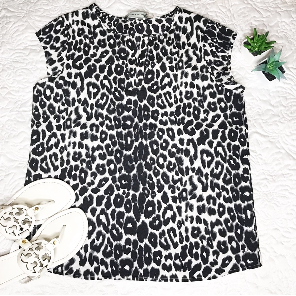 IVANKA TRUMP animal print Top